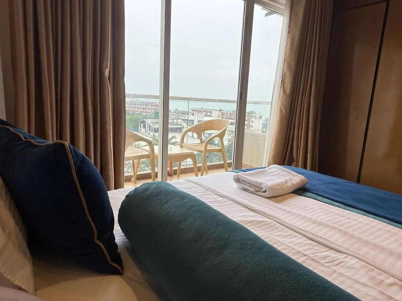 Negombo Ocean Breeze - Shoresedge Luxury Apartments