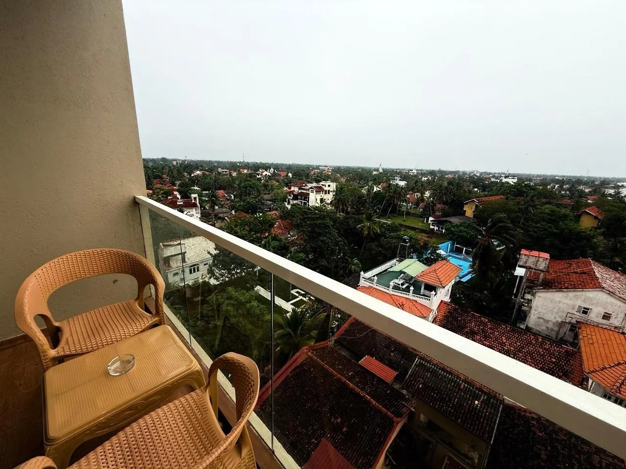 Negombo Ocean Breeze - Shoresedge Luxury Apartments
