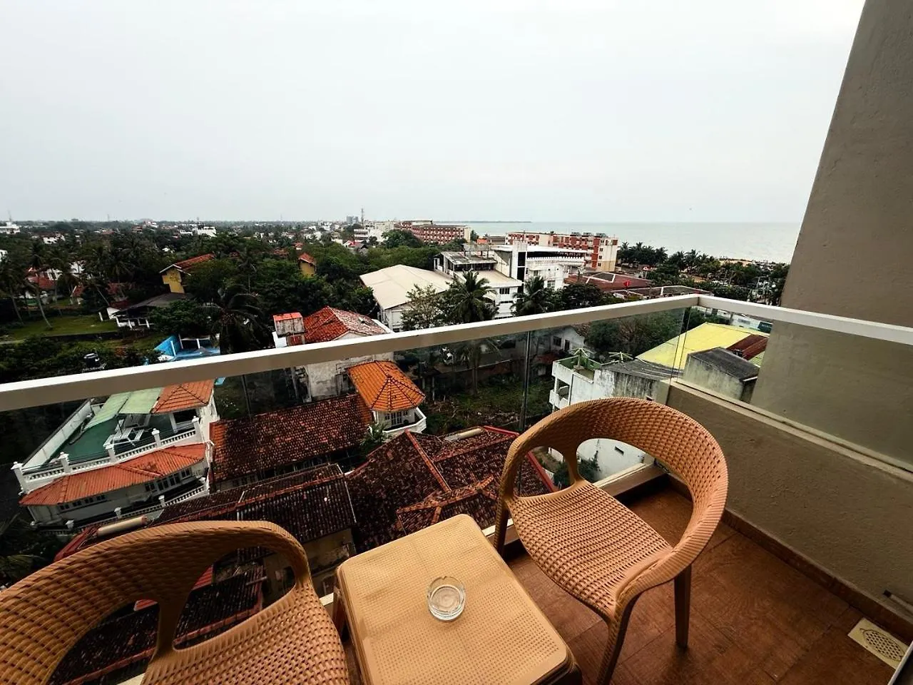 Negombo Ocean Breeze - Shoresedge Luxury Apartments