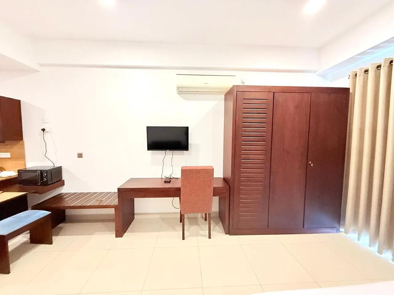 Negombo Ocean Breeze - Shoresedge Luxury Apartments