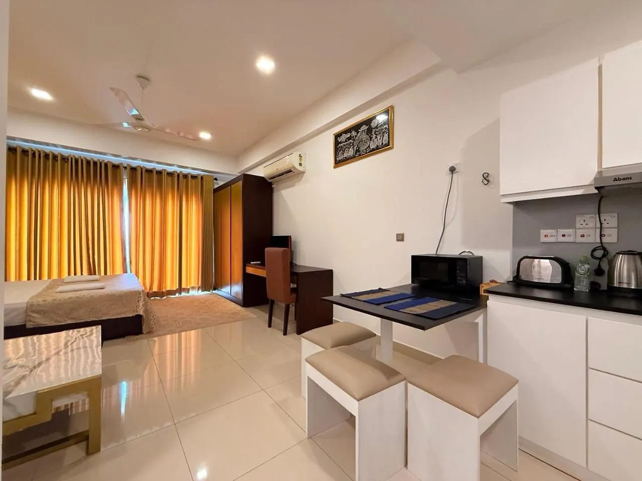 Negombo Ocean Breeze - Shoresedge Luxury Apartments
