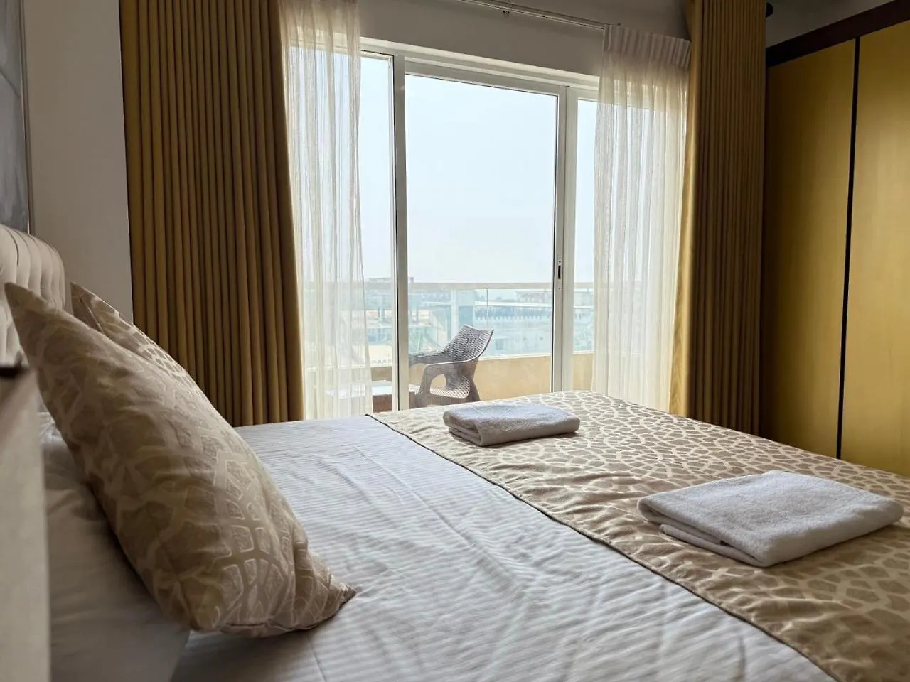 Negombo Ocean Breeze - Shoresedge Luxury Apartments