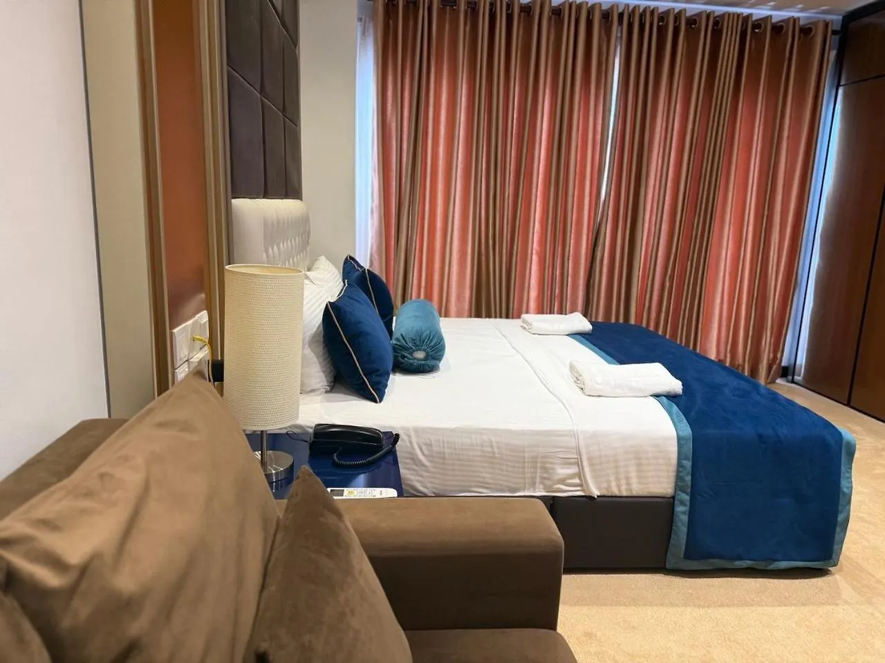 Negombo Ocean Breeze - Shoresedge Luxury Apartments